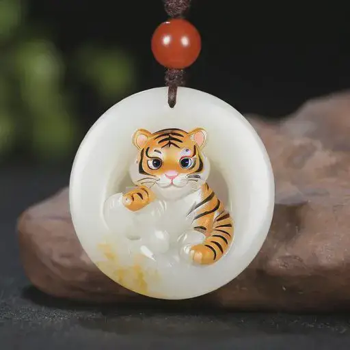 属虎人长期佩戴啥最好和田玉:属虎佩戴什么旺财 属虎人长期佩戴啥最好和田玉:属虎佩戴什么旺财